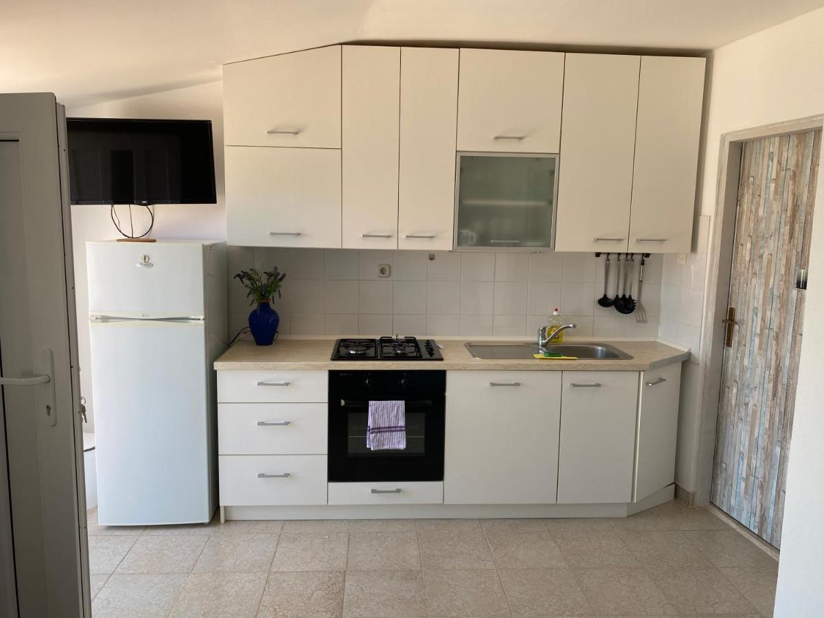 Beachfront Apartment วีร์ ภายนอก รูปภาพ