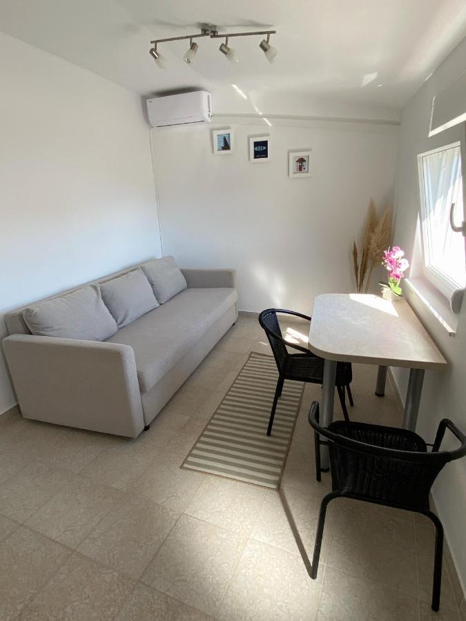 Beachfront Apartment วีร์ ภายนอก รูปภาพ
